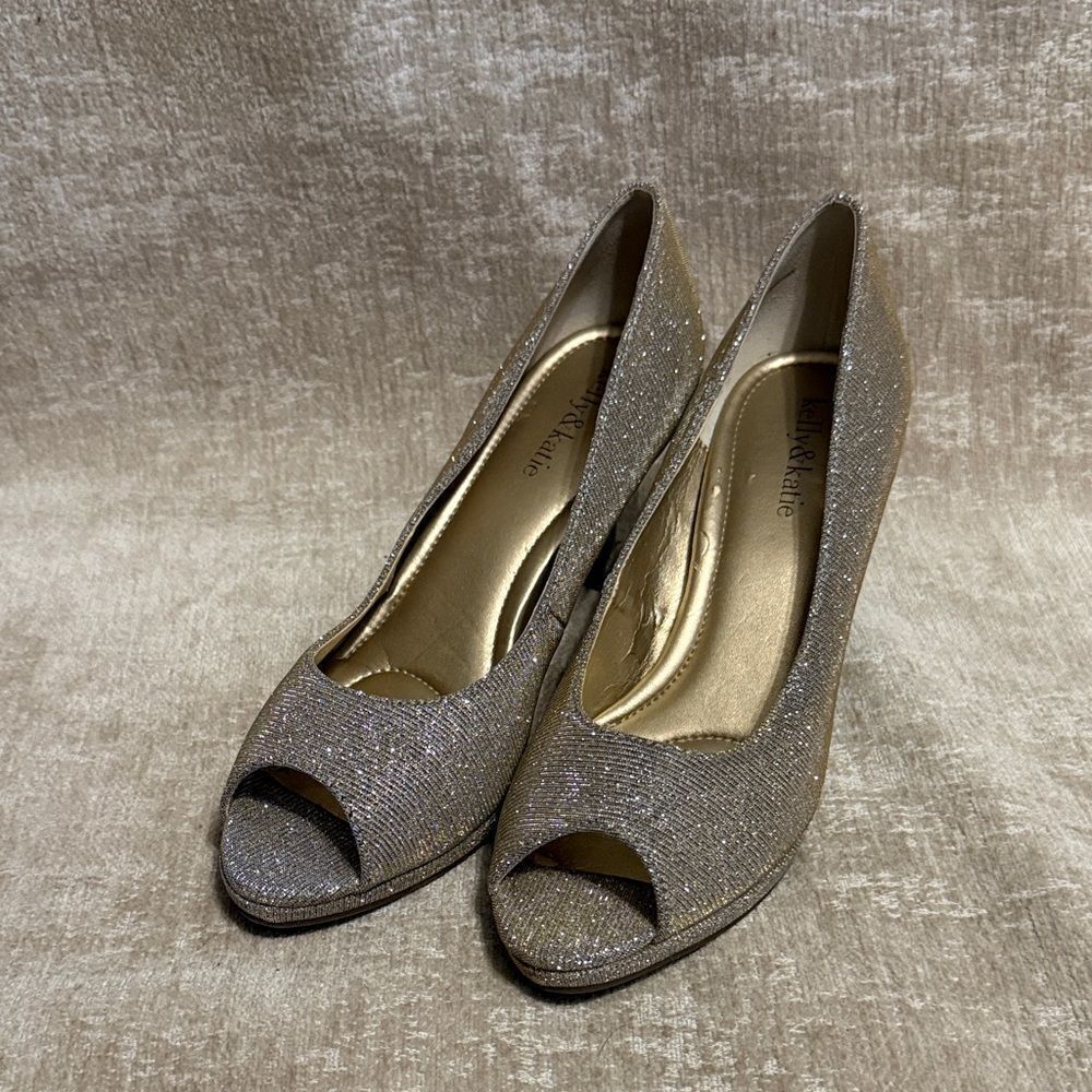 Kelly & Katie Glittering Gold Peep-Toe Heels